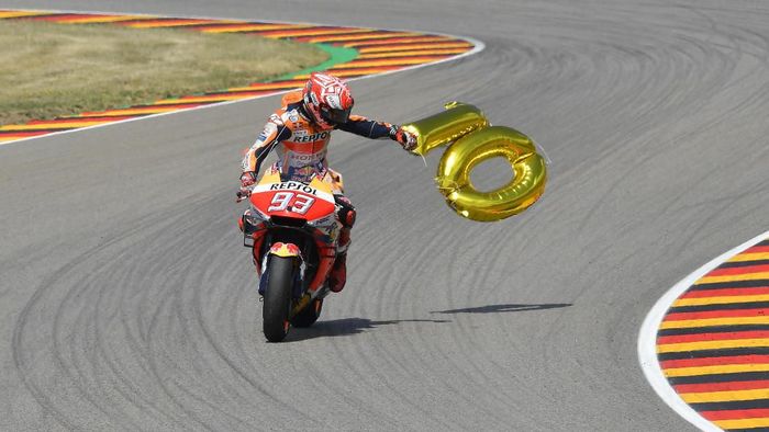 Marc Marquez meraih kemenangan ke-10 secara beruntun di Jerman (Tobias SCHWARZ / AFP)