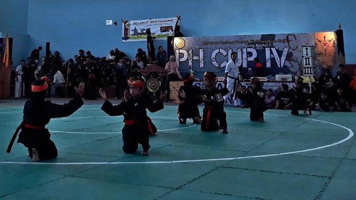 Kejuaraan nasional pencak silat di Bantul, DIY. (Foto: Pradito Rida Pertana) Kejuaraan nasional pencak silat di Bantul, DIY. (Foto: Pradito Rida Pertana)