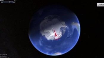 Google menyembunyikan informasi soal Antartika. Jika kalian mengaktifkan fungsi cuaca di lokasi tertentu di Antartika, kalian akan melihat tanda palang merah. Sebagian orang berpendapat, Google menyembunyikan informasi tentang Antartika dan hanya orang tertentu yang bisa mengaksesnya. Foto: via Brainberries