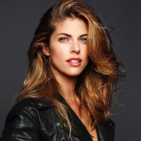 Selain di Peru, Stephanie pun populer di Kolombia. Dia sukses menarik hati penonton di Kolombia melalui serial El Secretario. Foto: Dok. Getty Images, Instagram