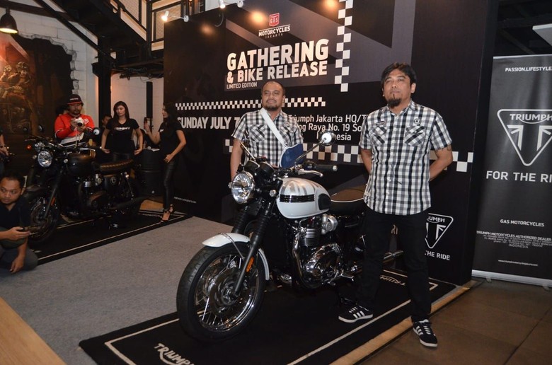 Beda Bonneville Standar Dan Edisi Terbatas Sampai Rp 60 Juta