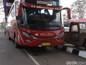 Bus Lawan Arus Tabrak Biker di Malang, Satu Anak Tewas