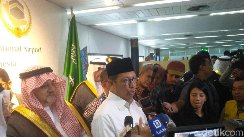 Menag: Pelayanan Fast Track Jemaah Haji Tak Lebih dari 10 Detik Menag: Pelayanan Fast Track Jemaah Haji Tak Lebih dari 10 Detik
