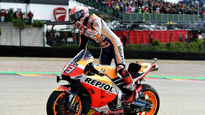 Marc Marquez antusias menyambut MotoGP Republik Ceko. (Foto: REUTERS/Annegret Hilse)