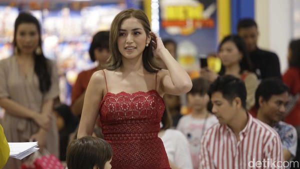 Jessica Iskandar Incar Bali untuk Pernikahan Kedua