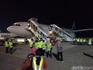 Calhaj Kloter 1 Embarkasi Solo Berangkat ke Tanah Suci