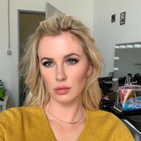 Postingannya itu pun dikritik oleh beberapa netizen yang kecewa jika model berusia 23 tahun ini harus berbagi foto dirinya tanpa busana untuk menghormati dan mencintai tubuhnya. Foto: Instagram @irelandbasingerbaldwin