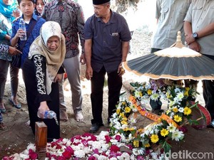 Mengantar Kepulangan Sutopo, Pejuang Kemanusiaan Tak Kenal Lelah