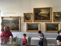 Ada banyak karya seni di istana ini (Angga Aliya/detikcom)