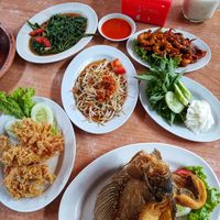 Makan Siang di Jatinegara, Ada Sate Kambing hingga Makanan Vegan yang Sehat