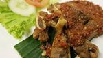 20 Sajian Geprek Enak Ada di Sini