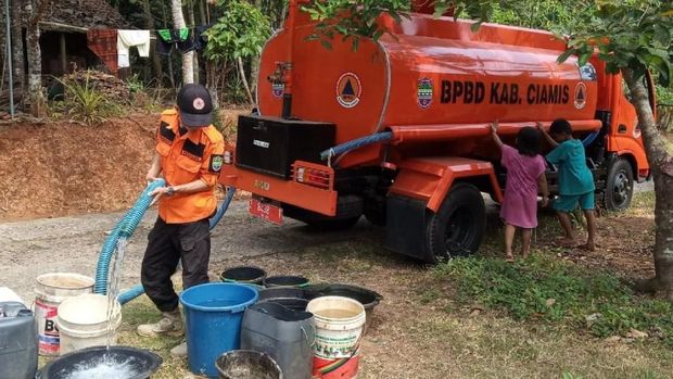 Sumur Warga Mengering, BPBD Ciamis Distribusi 20 Ribu Liter Air