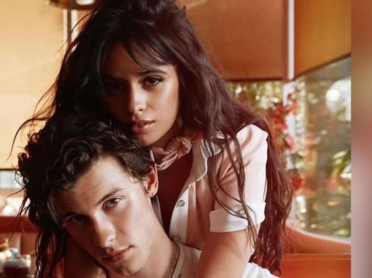 Shawn Mendes dan Camila Cabello Pacaran? Ini Momen Mereka saat Makan Bareng
