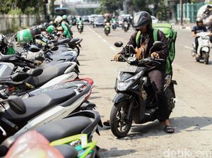 Komunitas Ojol Tolak Ide Ganjil Genap untuk Sepeda Motor