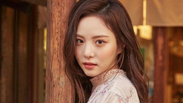 Lee Yeol Eum, bintang korea yang terancam dipenjara karena berburu satwa langka.