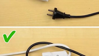 Supaya kabel tidak ketarik-tarik dan saling berjauhan satu sama lain, ada triknya. (Foto: Via Brightside)