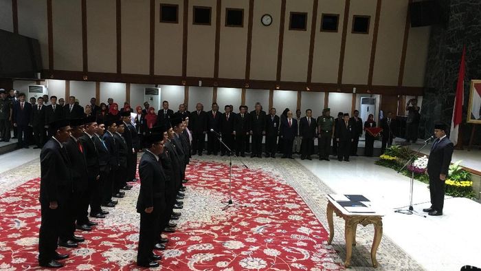 Ilustrasi. Foto: Anies lantik pejabat eselon II Pemprov DKI (Arief/detikcom) Ilustrasi. Foto: Anies lantik pejabat eselon II Pemprov DKI (Arief/detikcom)