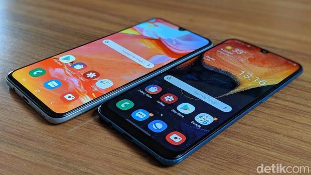 Punya Kemiripan, Pilih Galaxy A50 atau Galaxy A70?