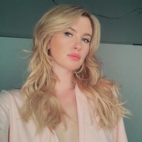 Ireland pun mengungkapkan bahwa komentar negatif di media sosial lah yang menanamkan kebiasaan tersebut pada dirinya. “Kapan saja ada yang bilang saya terlalu tinggi atau terlalu gemuk untuk melakukan pekerjaan, saya akan berlari di atas treadmill,” ungkapnya seperti dilansir Sputnik News Foto: Instagram @irelandbasingerbaldwin