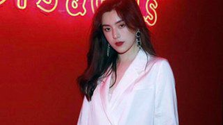 Mengintip Pabrik Pencetak Influencer Media Sosial di China Mengintip Pabrik Pencetak Influencer Media Sosial di China