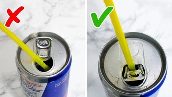 Di kaleng soda semacam ini sebenarnya sudah ada lubang tempatmu menaruh sedotan lho. (Foto: Via Brightside)