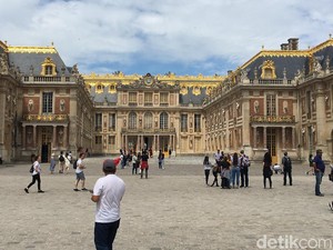 Menjelajahi Istana Cantik Berusia Ratusan Tahun di Prancis