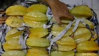 Pada era kepimpinan Walikota Depok Nur Mahmudi, secara resmi belimbing dewa dijadikan ikon Kota Depok.