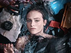 Potret Manusia dan Sampah Laut