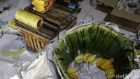Perhatian pemerintah terhadal Herman dinilainya sudah cukup, namun rasanya masih belum maksimal. Keterbatasan lahan dan ditambah lagi pembangunan hunian di kota ini membuat dirinya sulit untuk mengembangkan lahannya lagi.