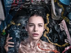 Potret Manusia dan Sampah Laut