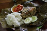 Sedapnya Botok Ikan Nila dan Patin yang Gurih Dicocol Sambal Bawang