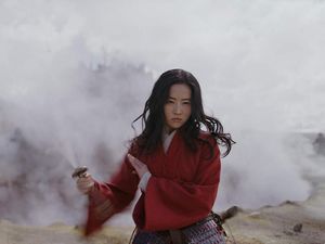10 Film Barat yang Terkena Dampak Virus Corona