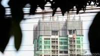 Total, hingga kini Jakarta memiliki sekitar 410 gedung bertingkat.