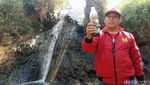 Tercemar Limbah, Air Sungai Desa Klepu Hitam dan Berlendir