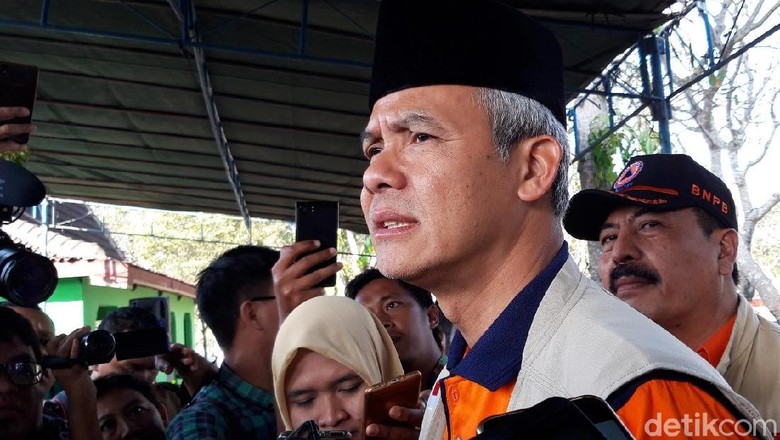 Begini Ungkapan Hati Anak Sutopo yang Membuat Ganjar Pranowo Terharu Begini Ungkapan Hati Anak Sutopo yang Membuat Ganjar Pranowo Terharu