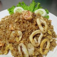 Makan Siang di Jatinegara, Ada Sate Kambing hingga Makanan Vegan yang Sehat