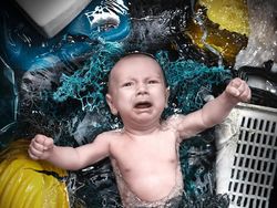 Potret Manusia dan Sampah Laut