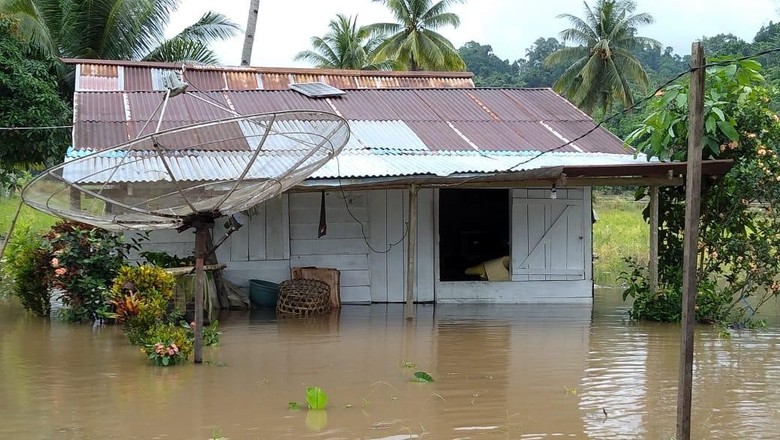 Banjir Rendam 184 Rumah di Halmahera Tengah Banjir Rendam 184 Rumah di Halmahera Tengah