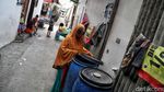 Melihat Kehidupan Warga Kampung Penadah Hujan Saat Kemarau