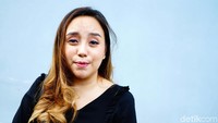 Usai bercerai, Salma sempat dikabarkan dekat dengan pria. Pool/Palevi S/detikFoto.