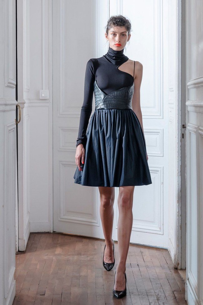 Koleksi fall winter 2019 dari desainer Didit Hediprasetyo yang ditampilkan di situs Vogue Prancis. Foto: dok. Didit Hediprasetyo.