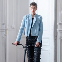 Koleksi fall winter 2019 dari desainer Didit Hediprasetyo yang ditampilkan di situs Vogue Prancis. Foto: dok. Didit Hediprasetyo.