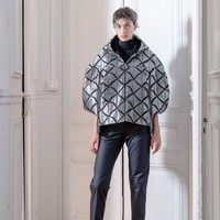 Koleksi fall winter 2019 dari desainer Didit Hediprasetyo yang ditampilkan di situs Vogue Prancis. Foto: dok. Didit Hediprasetyo.