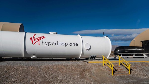Kelly, dari Virgin Hyperloop One, menegaskan kereta super cepat ini aman dan akan cocok untuk semua umur. Tidak ada lepas landas hingga turbulensi (Virgin Hyperloop One/CNN)