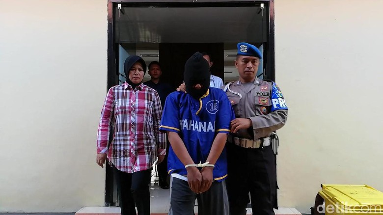 Suami Jual Istri untuk Sensasi Threesome Diperiksa Kejiwaannya Suami Jual Istri untuk Sensasi Threesome Diperiksa Kejiwaannya