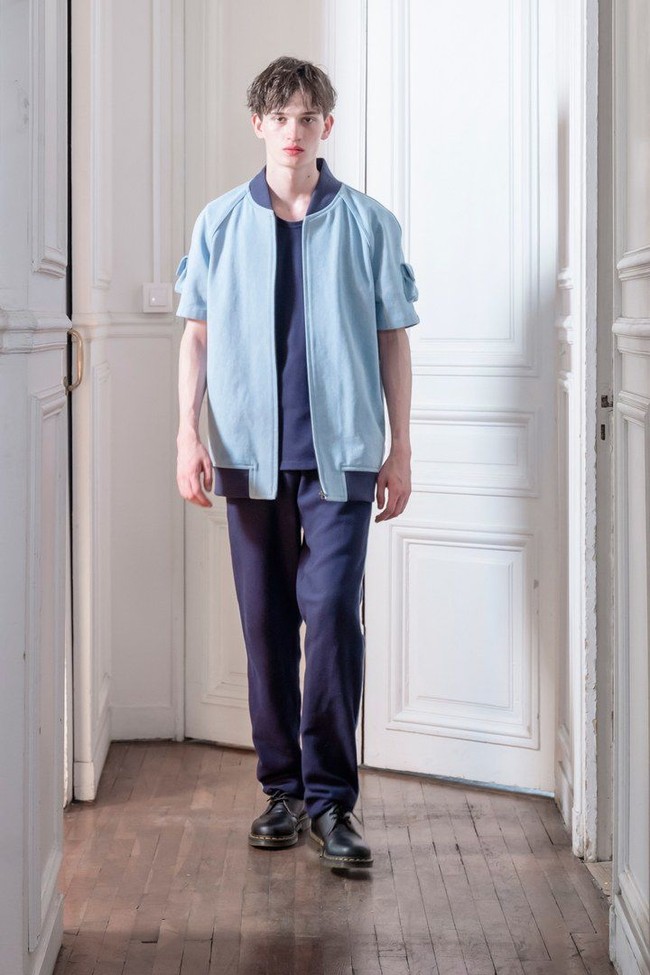 Koleksi fall winter 2019 dari desainer Didit Hediprasetyo yang ditampilkan di situs Vogue Prancis. Foto: dok. Didit Hediprasetyo.