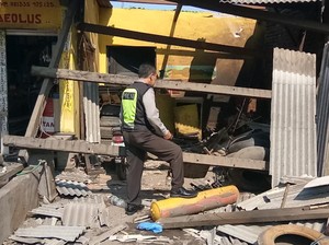 Tukang Tambal Ban di Nganjuk Tewas Saat Kompresornya Meledak