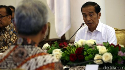 Jokowi-Ganjar Pranowo Bahas Ekonomi Jateng