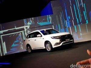 Mitsubishi Nekat Jual Mobil PHEV Tanpa Insentif