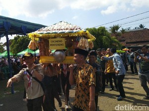 Kemeriahan Warga Ikuti Pawai Taaruf Pembukaan MTQH Ciamis